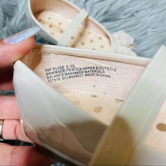 Self esteem glossy tan girls dress shoes - Picture 2 of 7